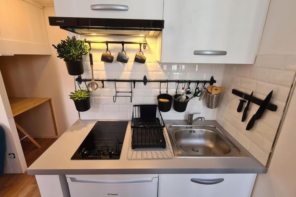 Beau Studio A 30M De La Plage / Beautiful Studio 30M From The Beach Трувиль-сюр-Мер Экстерьер фото